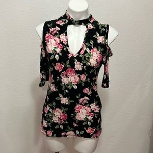 Pine black White Floral Top Sz XL